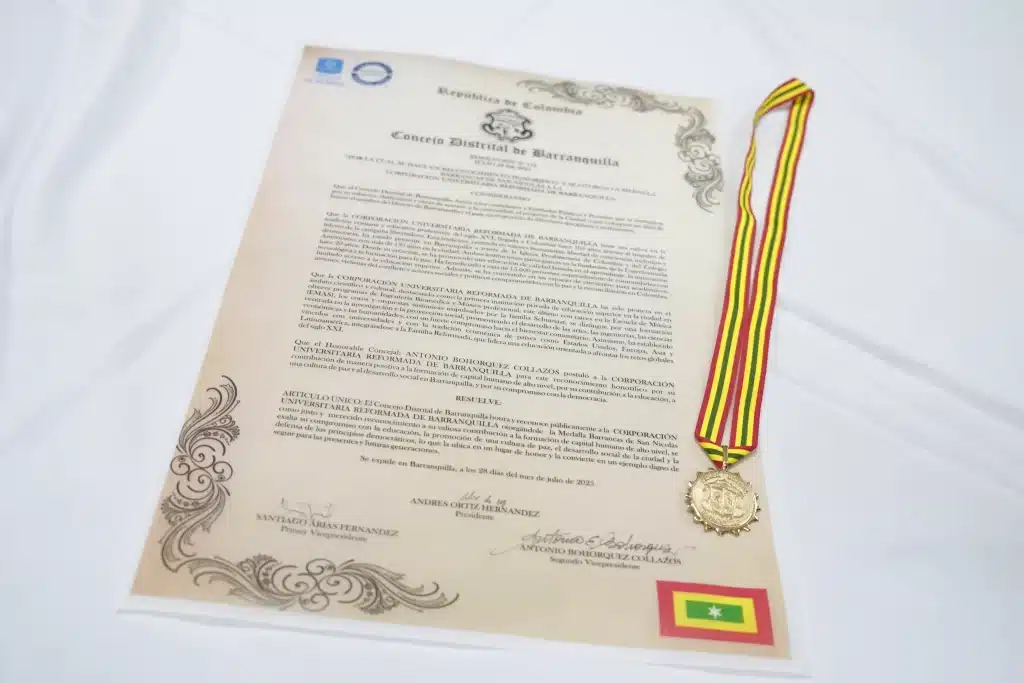UniReformada recibe la Medalla Barrancas de San Nicolás del Concejo Distrital de Barranquilla