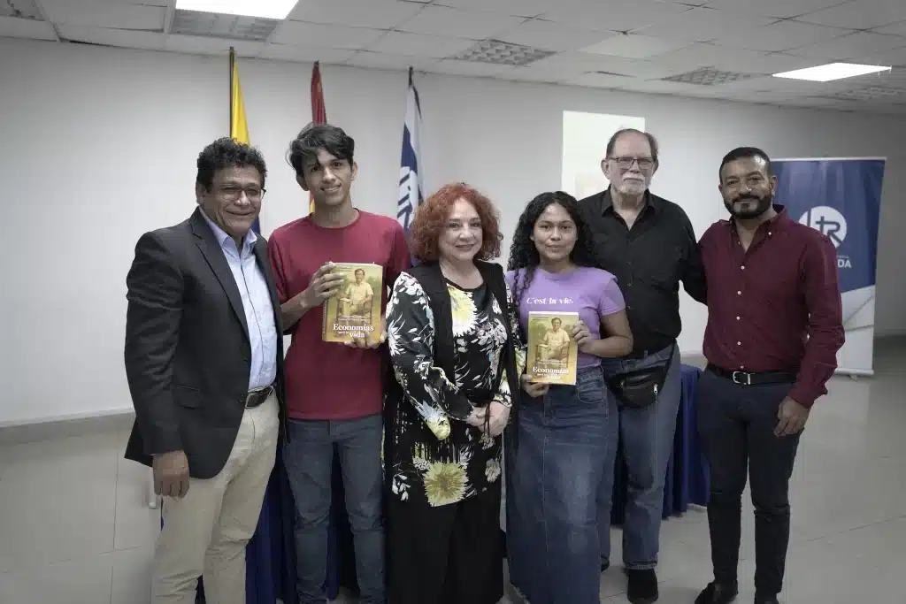 UniReformada presentó el libro Economías para la vida en un diálogo académico y social
